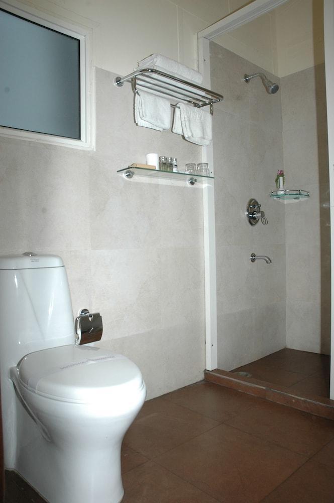 Aamod Resort Шімла Екстер'єр фото